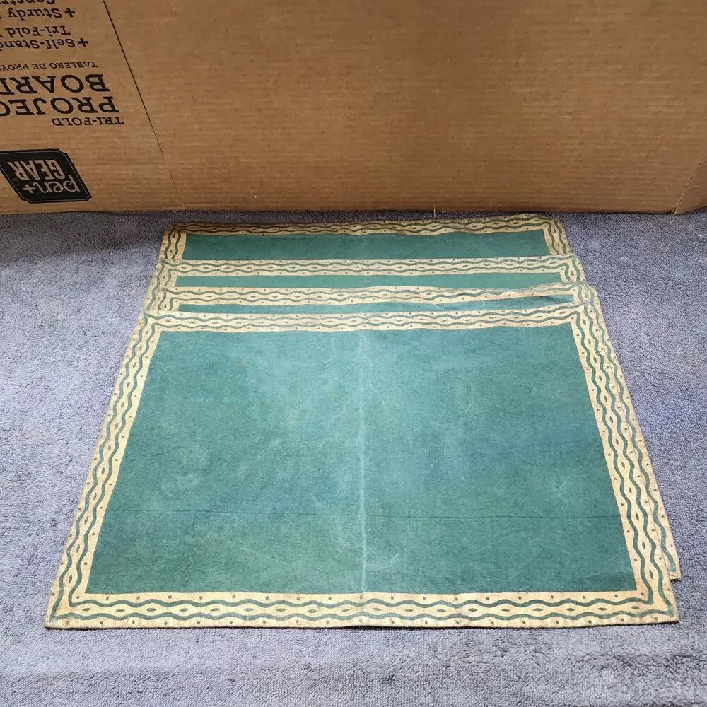 Vintage Pier 1 Imports  4 piece placemats green cotton A b48